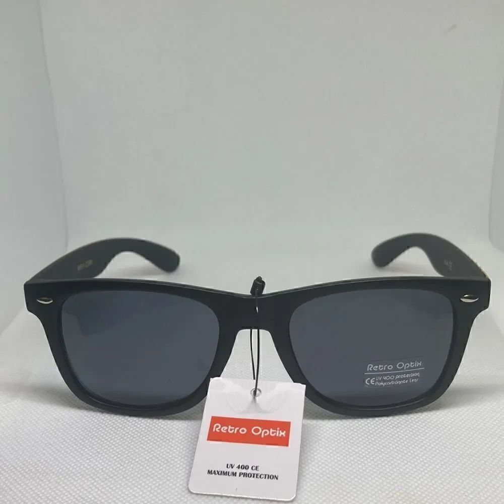 Classic Cork Sunglasses - Picture 2 of 3
